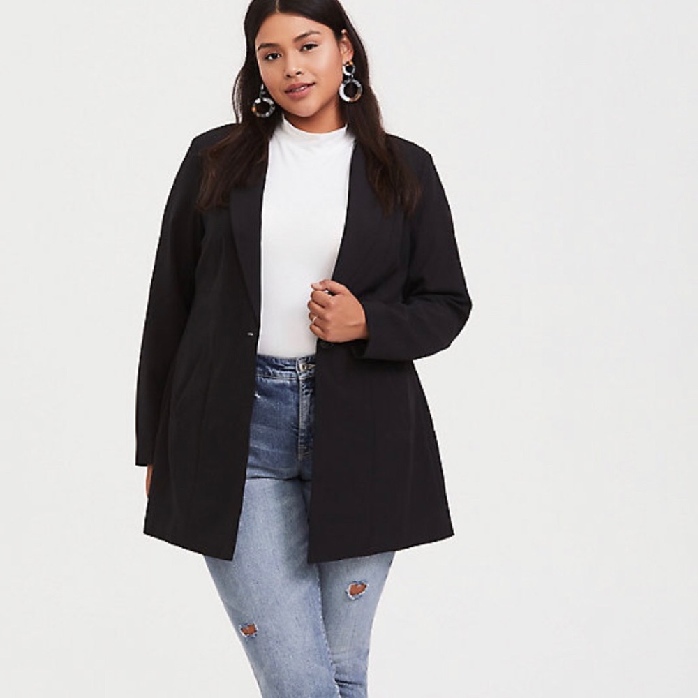 NWT TORRID Crepe Boyfriend Longline Blazer size 3